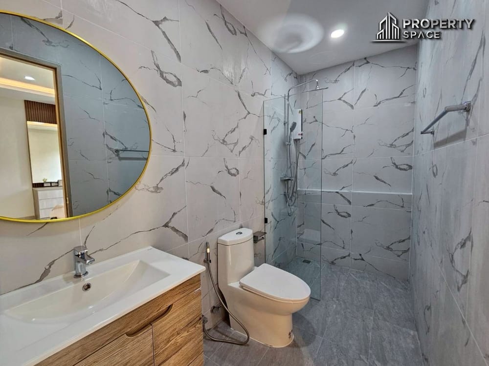 Near International School Spacious 4 Bedroom Pool Villa In East Pattaya For Sale Image 19