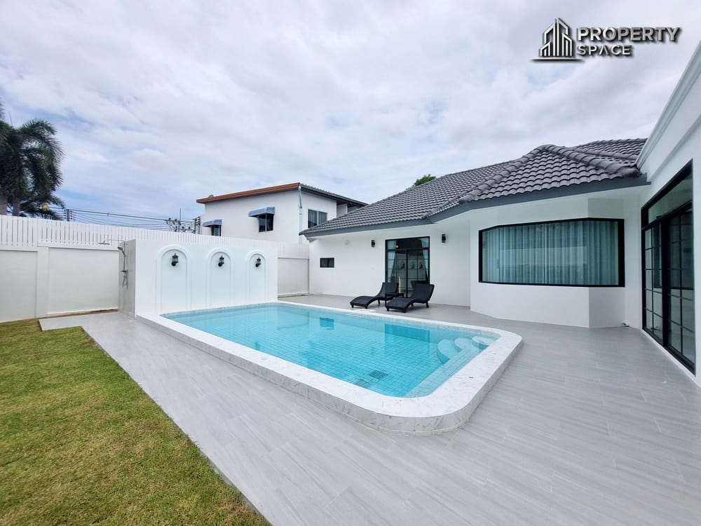 Near International School Spacious 4 Bedroom Pool Villa In East Pattaya For Sale Image 3