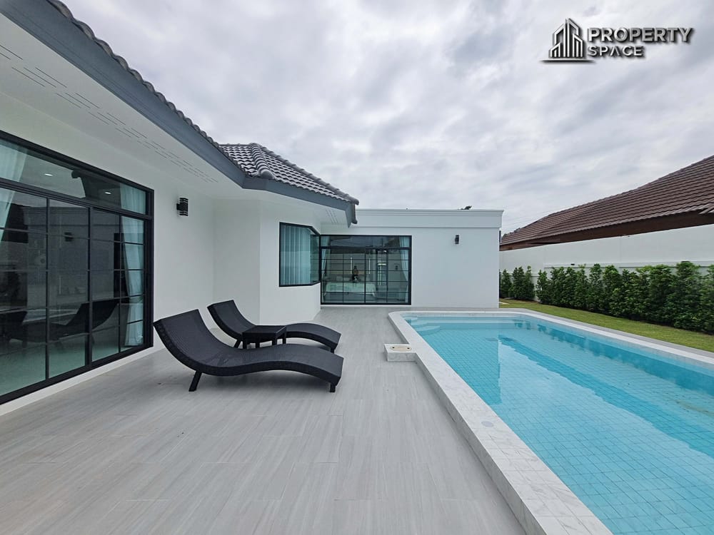 Near International School Spacious 4 Bedroom Pool Villa In East Pattaya For Sale Image 5