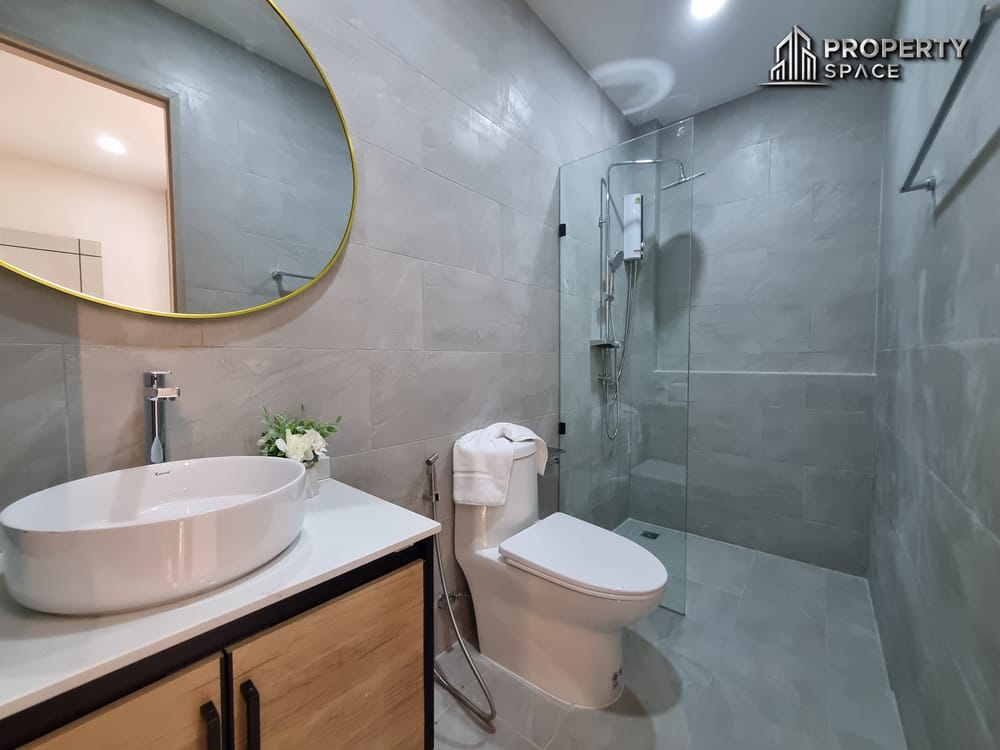 Near International School Spacious 4 Bedroom Pool Villa In East Pattaya For Sale Image 34