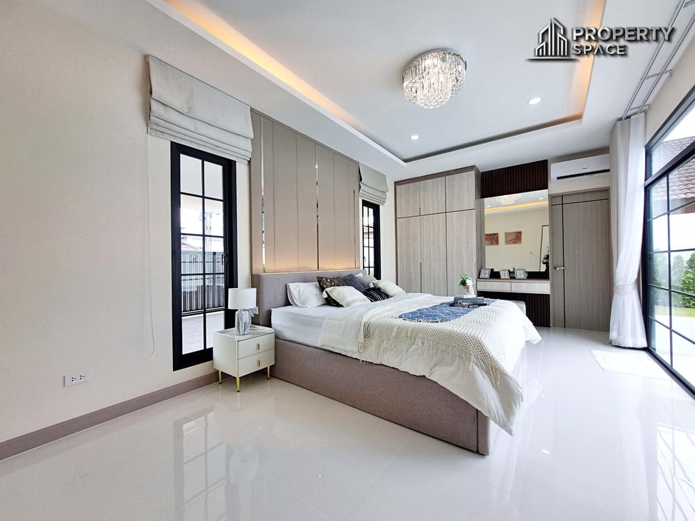 Near International School Spacious 4 Bedroom Pool Villa In East Pattaya For Sale Image 23