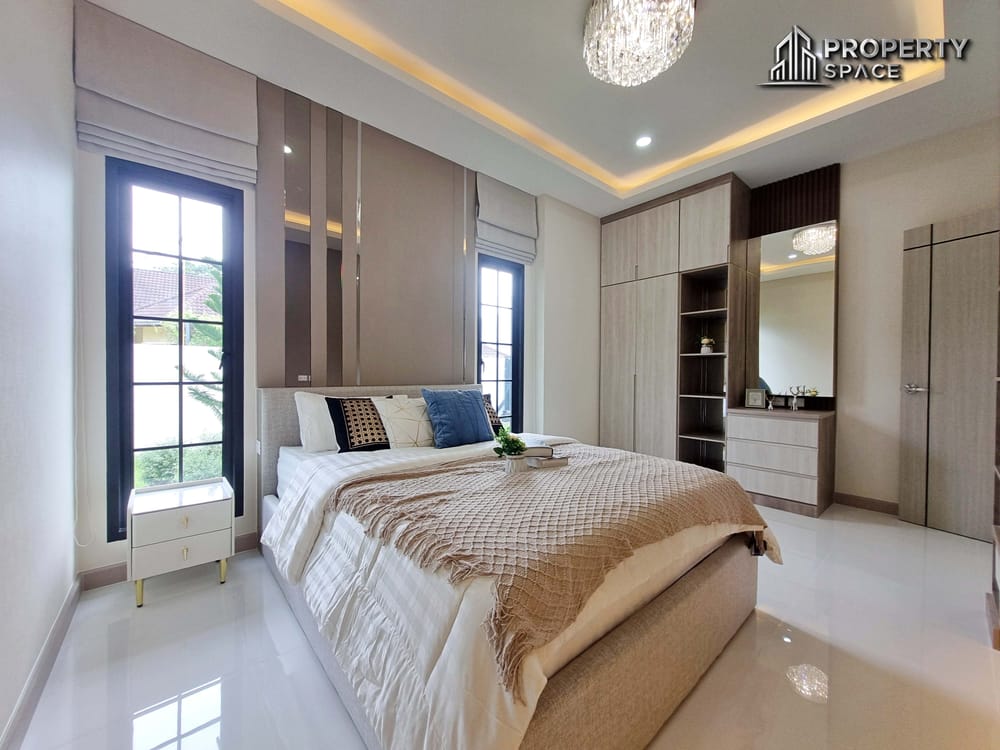 Near International School Spacious 4 Bedroom Pool Villa In East Pattaya For Sale Image 35