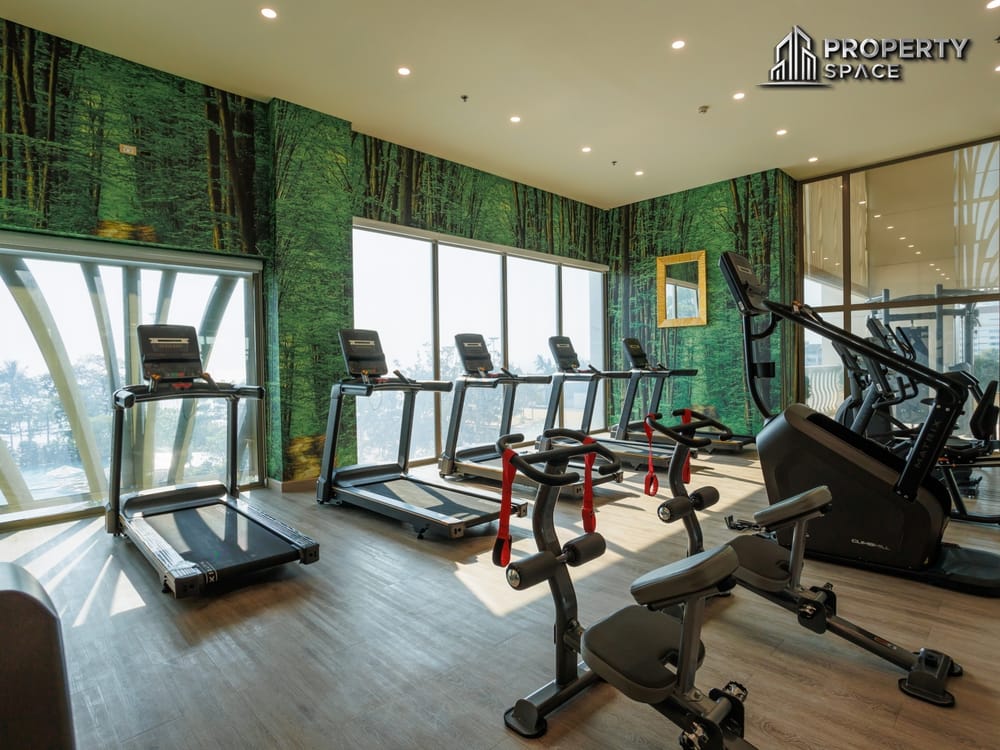 Sea View 1 Bedroom in Copacabana Jomtien Beachfront Condo Pattaya for Rent Image 13