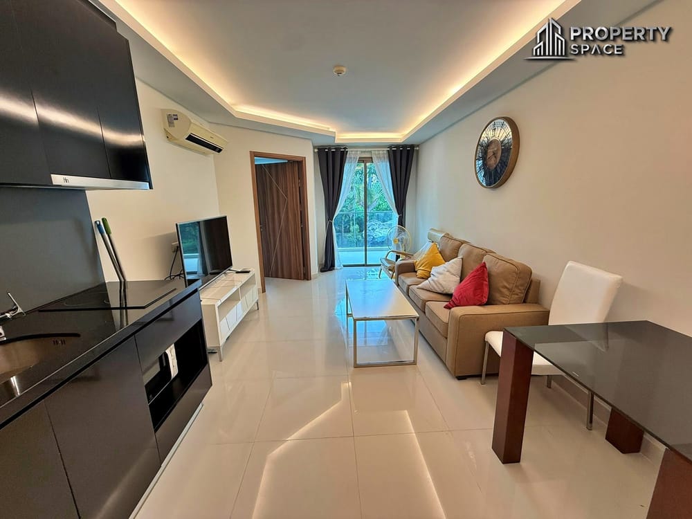 Modern 1 Bedroom In Club Royal Wongamat Condo For Sale Image 1