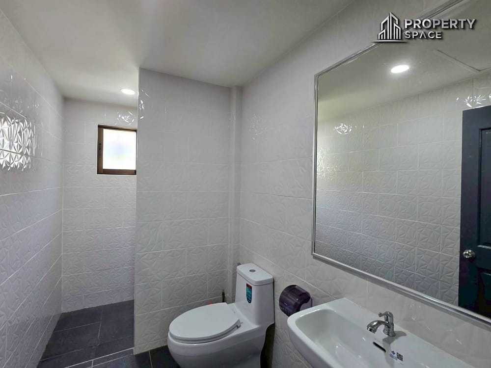 Newly Renovated 3 Bedroom House In Khao Noi Pattaya For Sale Image 12