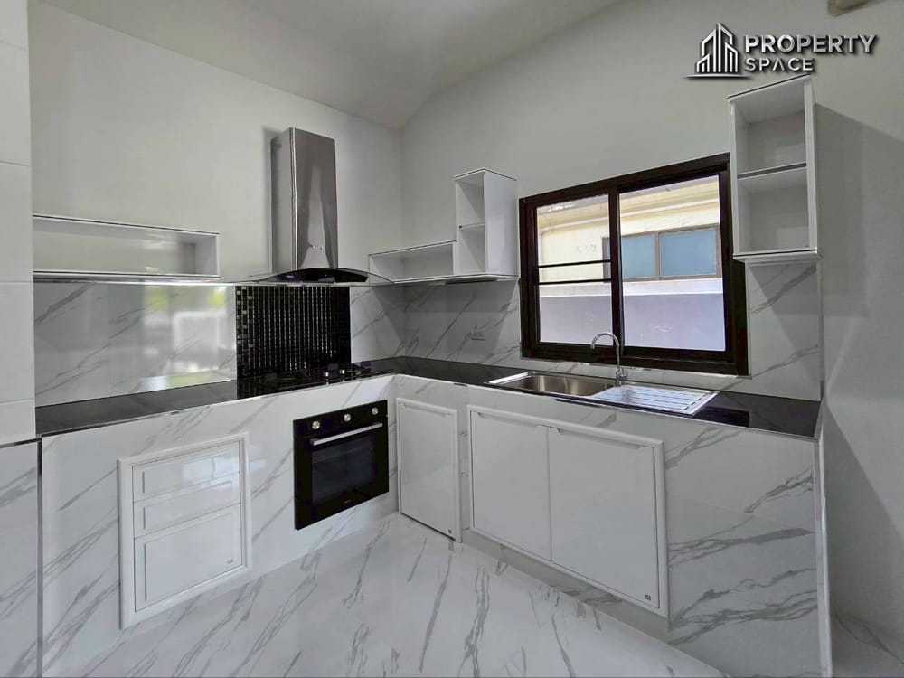 Newly Renovated 3 Bedroom House In Khao Noi Pattaya For Sale Image 11