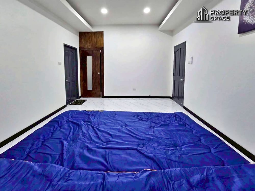 Newly Renovated 3 Bedroom House In Khao Noi Pattaya For Sale Image 15
