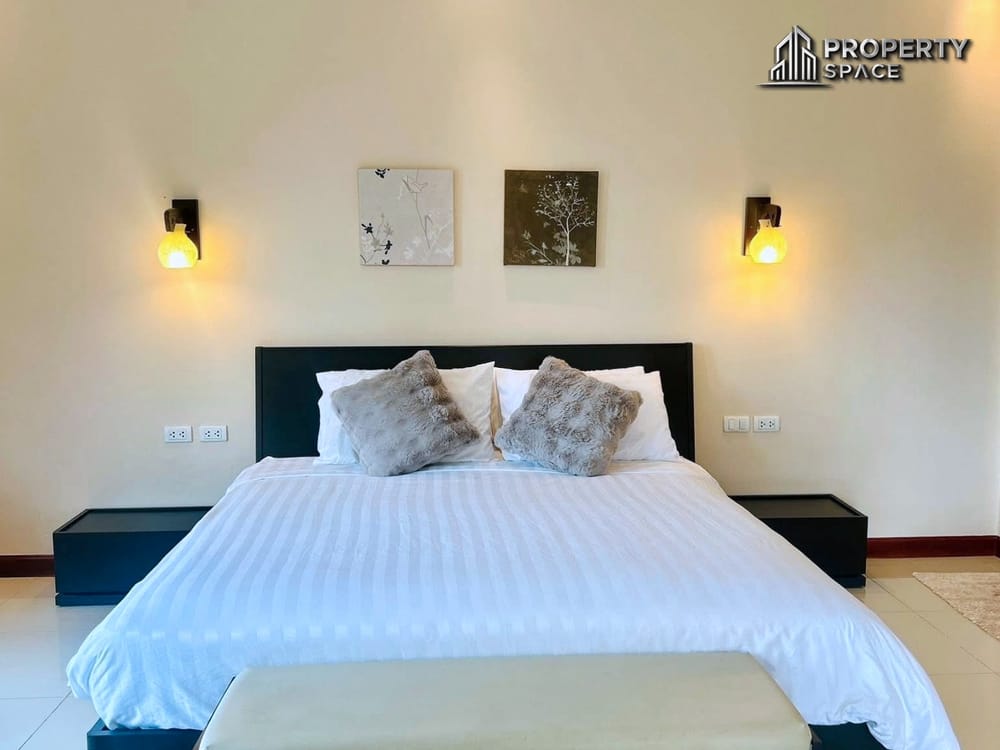 4 Bedroom Pool Villa In Pattaya Near Regent International School For Rent Image 11