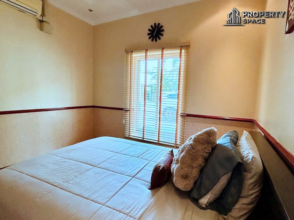 4 Bedroom Pool Villa In Pattaya Near Regent International School For Rent Image 23