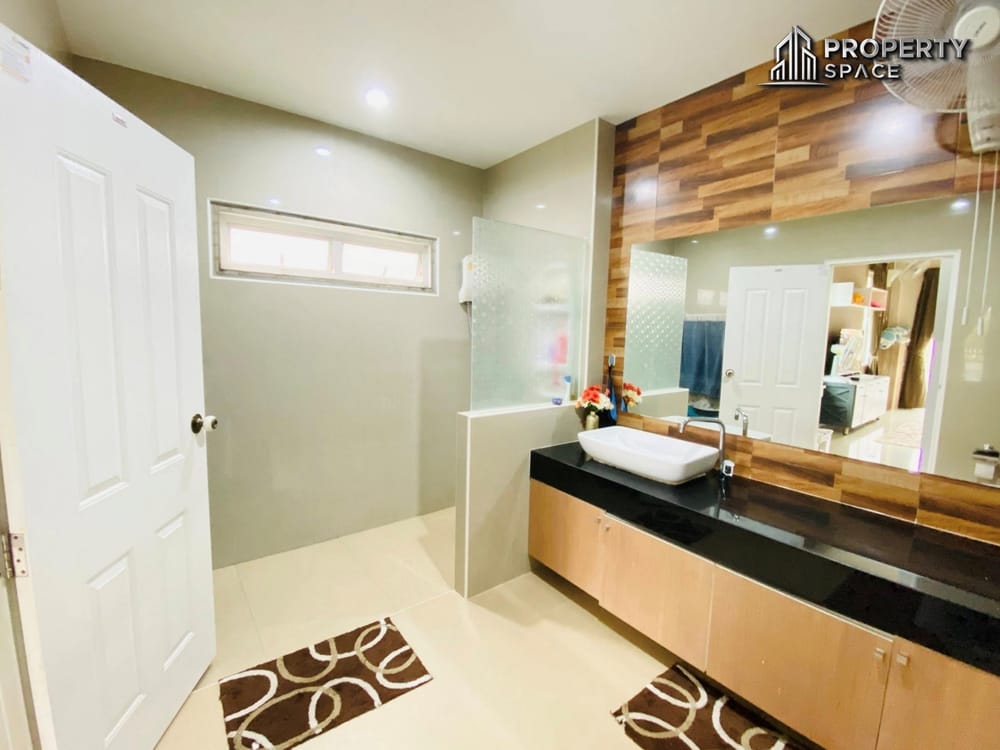 Modern 3-Bedroom Pool Villa Suitable For Family in Huay Yai Pattaya For Sale Image 13