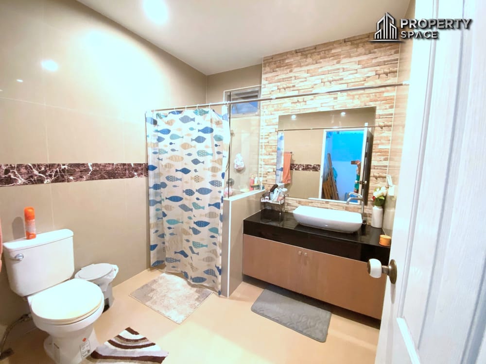 Modern 3-Bedroom Pool Villa Suitable For Family in Huay Yai Pattaya For Sale Image 18