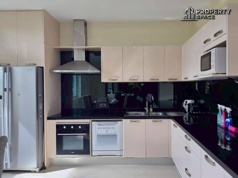 Modern 4 Bedroom Pool Villa In Whispering Palms East Pattaya For Rent Image 13