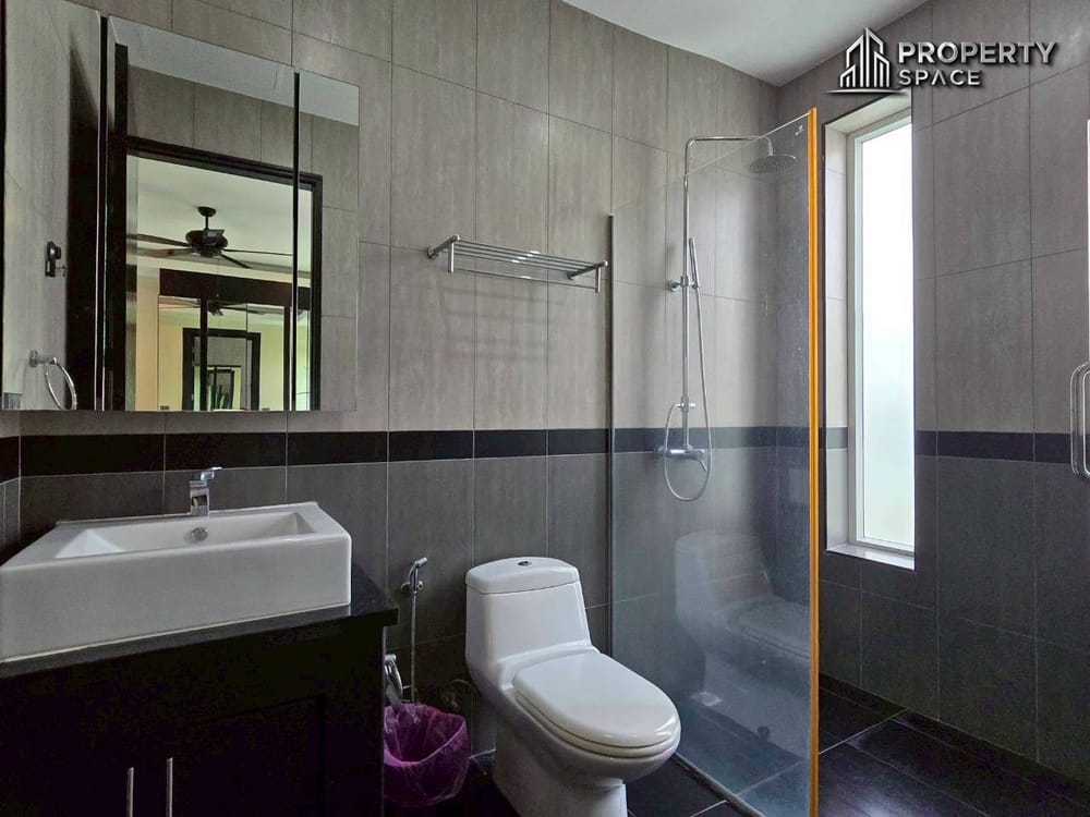 Modern 4 Bedroom Pool Villa In Whispering Palms East Pattaya For Rent Image 25