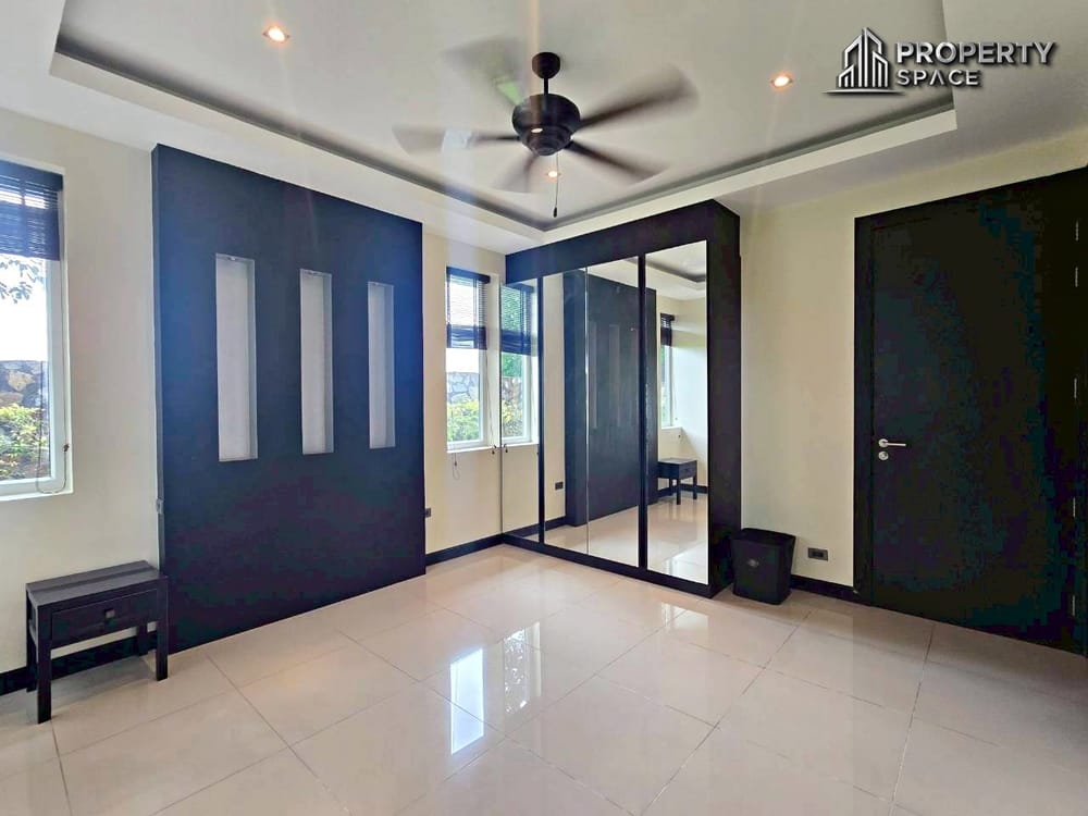 Modern 4 Bedroom Pool Villa In Whispering Palms East Pattaya For Rent Image 31