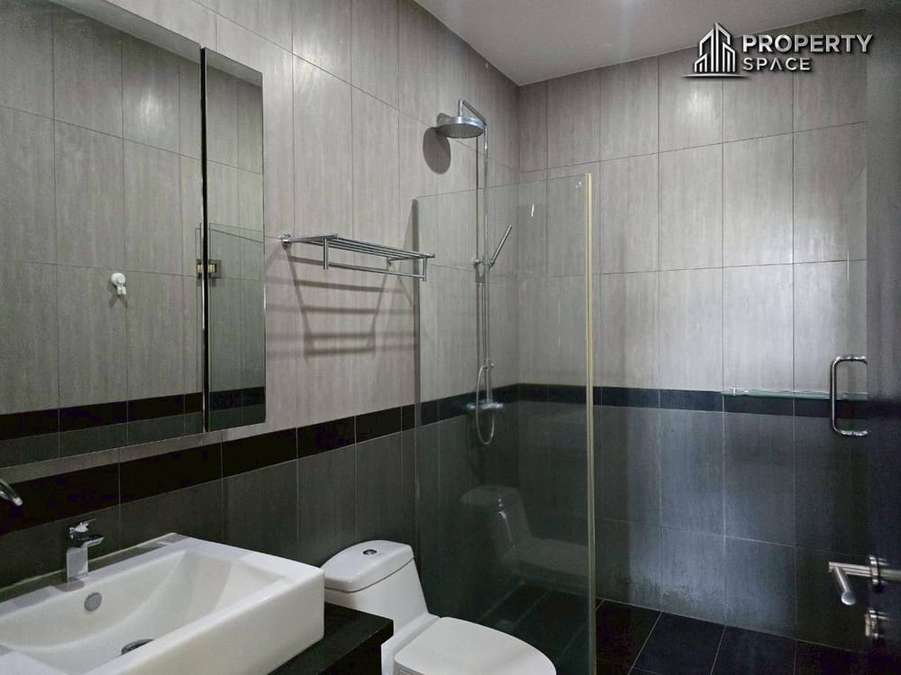 Modern 4 Bedroom Pool Villa In Whispering Palms East Pattaya For Rent Image 32