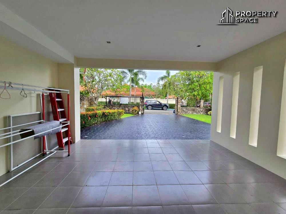 Modern 4 Bedroom Pool Villa In Whispering Palms East Pattaya For Rent Image 36