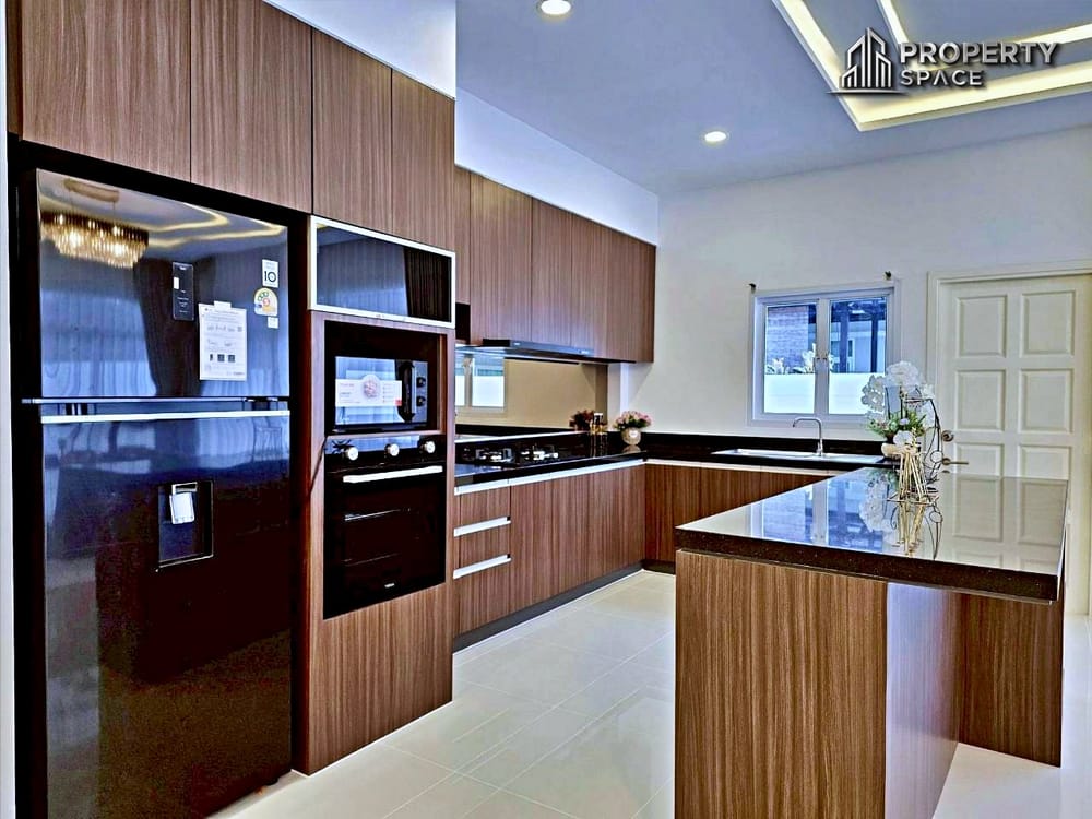 Luxury Newly Renovated 3 Bedroom Pool Villa In Panalee Banna Village For Sale Image 17