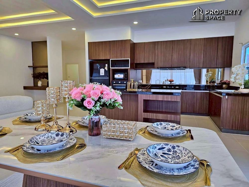 Luxury Newly Renovated 3 Bedroom Pool Villa In Panalee Banna Village For Sale Image 16