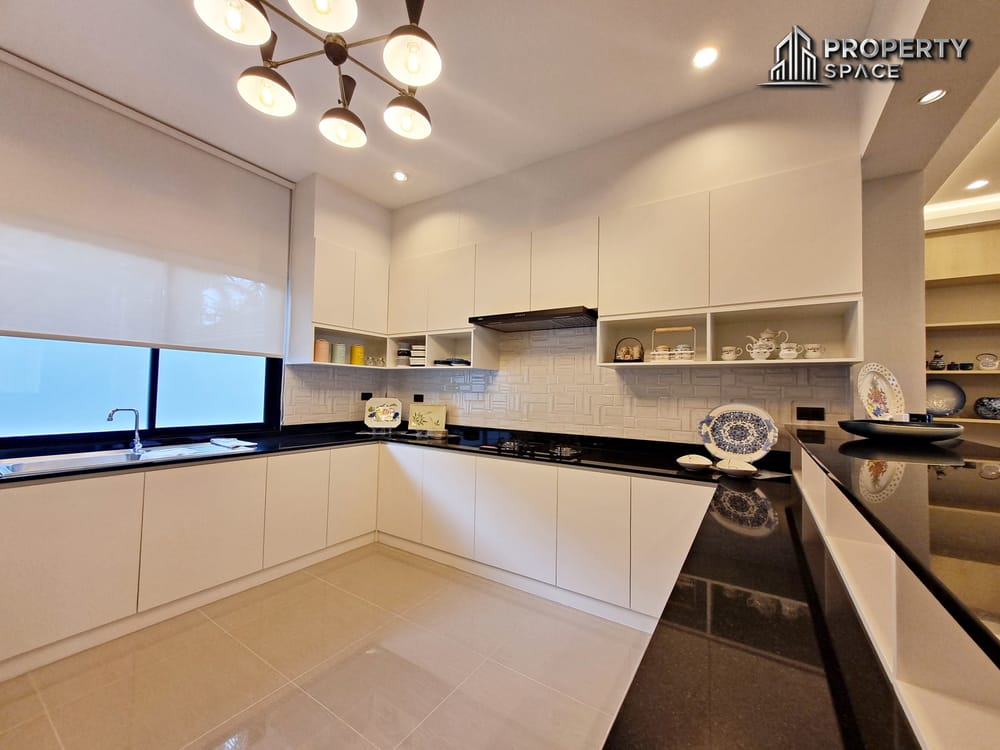 Brand New Pool Villa In Nong Pla Lai Pattaya Near Motorway For Sale Image 13