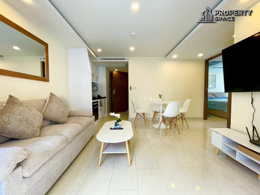 Modern 2 Bedroom in Grand Avenue Condo Central Pattaya For Rent Image 6