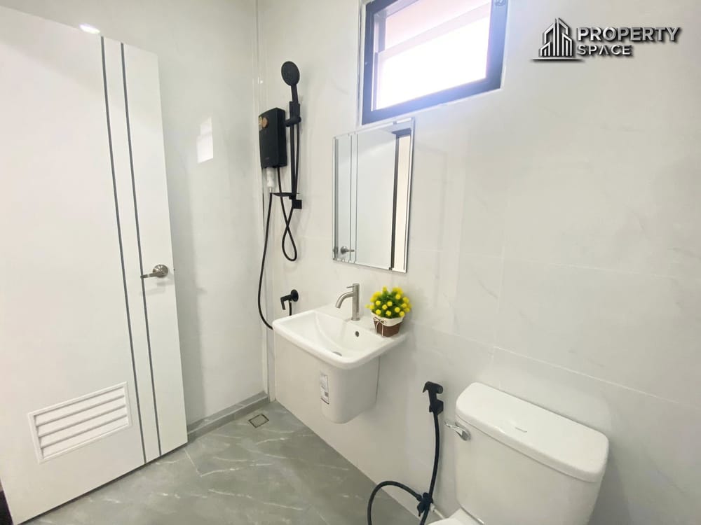 4 Bedroom Detached House In Soi Nern Plab Wan Pattaya For Sale Image 15