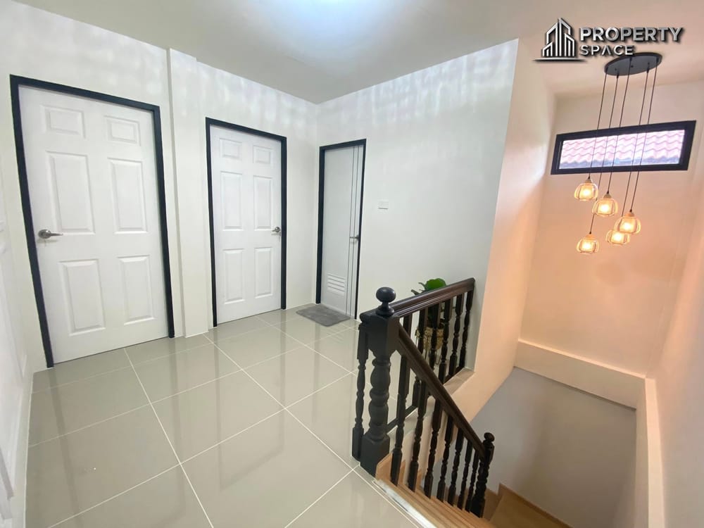 4 Bedroom Detached House In Soi Nern Plab Wan Pattaya For Sale Image 11