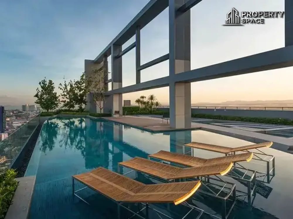 Sea View 1-Bedroom Condo In Centric Sea Central Pattaya For Sale Image 3