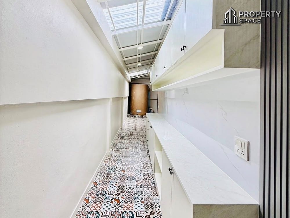 3 Bedroom Single-Story House In Khao Noi Pattaya For Sale Image 21
