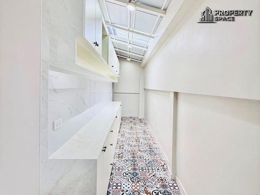 3 Bedroom Single-Story House In Khao Noi Pattaya For Sale Image 20