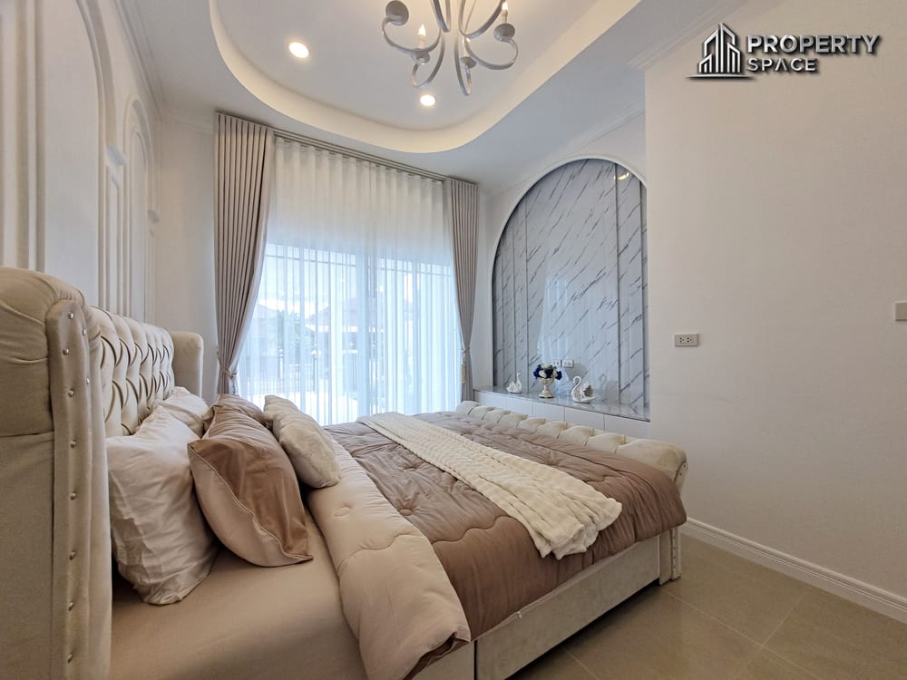Brand New 3 Bedroom Pool Villa In East Pattaya Near Motorway No.7 For Sale Image 20