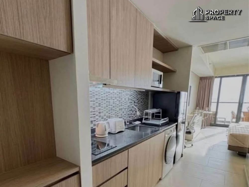 Beachfront Studio for Rent at The Zire Wongamat Condo Image 7