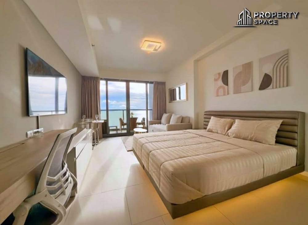 Beachfront Studio for Rent at The Zire Wongamat Condo Image 3