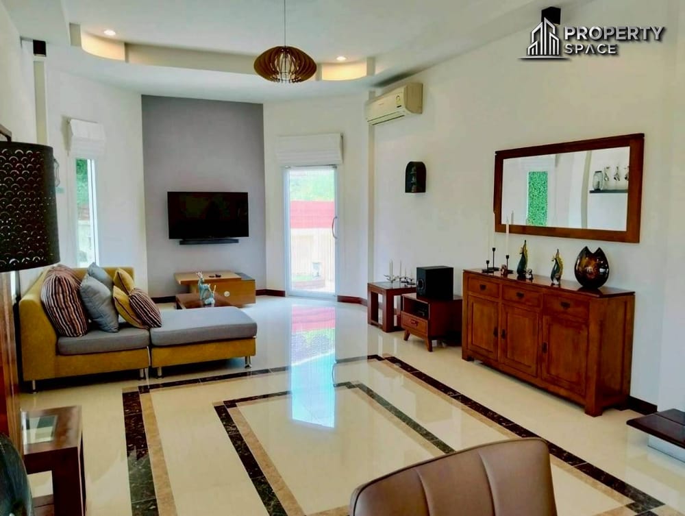 3 Bedroom House In Rose Land & House Near International School Pattaya For Rent Image 6