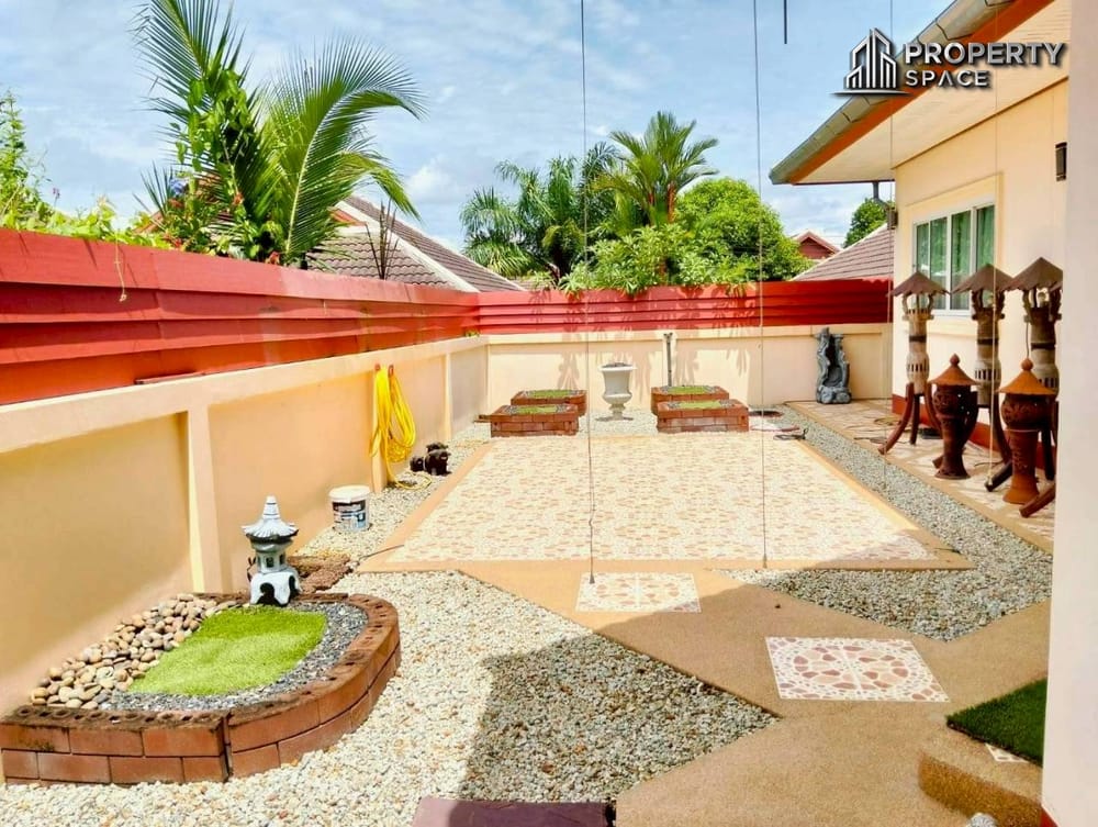 3 Bedroom House In Rose Land & House Near International School Pattaya For Rent Image 6