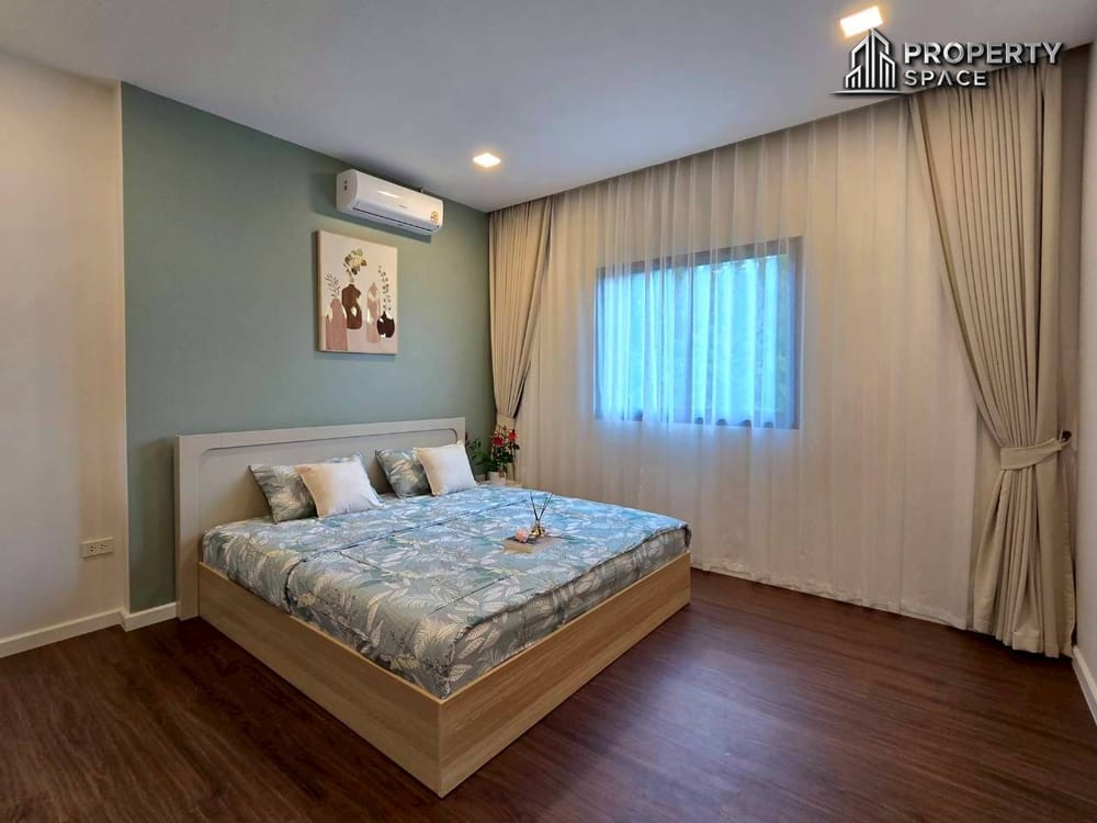 5 Bedroom 2 Storey Pool Villa in Huai Yai Pattaya For Sale Image 25