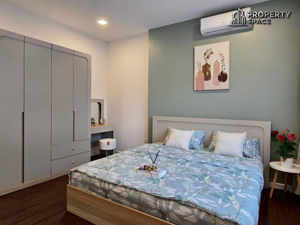 5 Bedroom 2 Storey Pool Villa in Huai Yai Pattaya For Sale Image 27