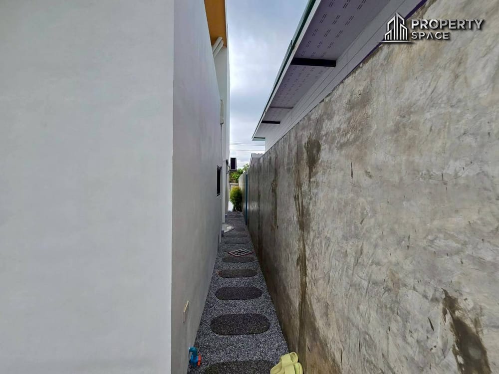 5 Bedroom 2 Storey Pool Villa in Huai Yai Pattaya For Sale Image 42