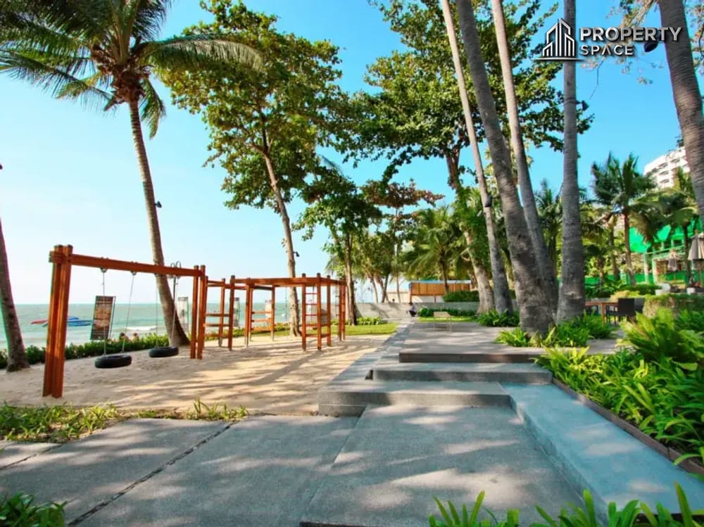 Beachfront 2-Bedroom Condo In The Zire Wongamat For Sale  Image 18