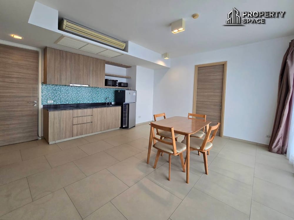 Beachfront 2-Bedroom Condo In The Zire Wongamat For Sale  Image 4