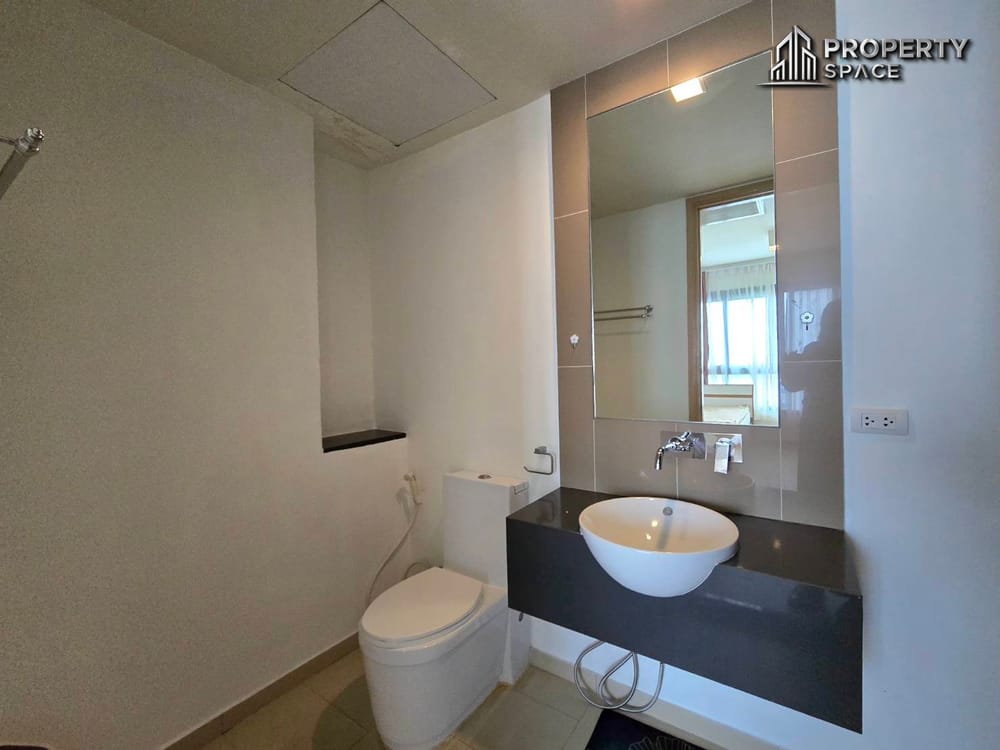 Beachfront 2-Bedroom Condo In The Zire Wongamat For Sale  Image 21