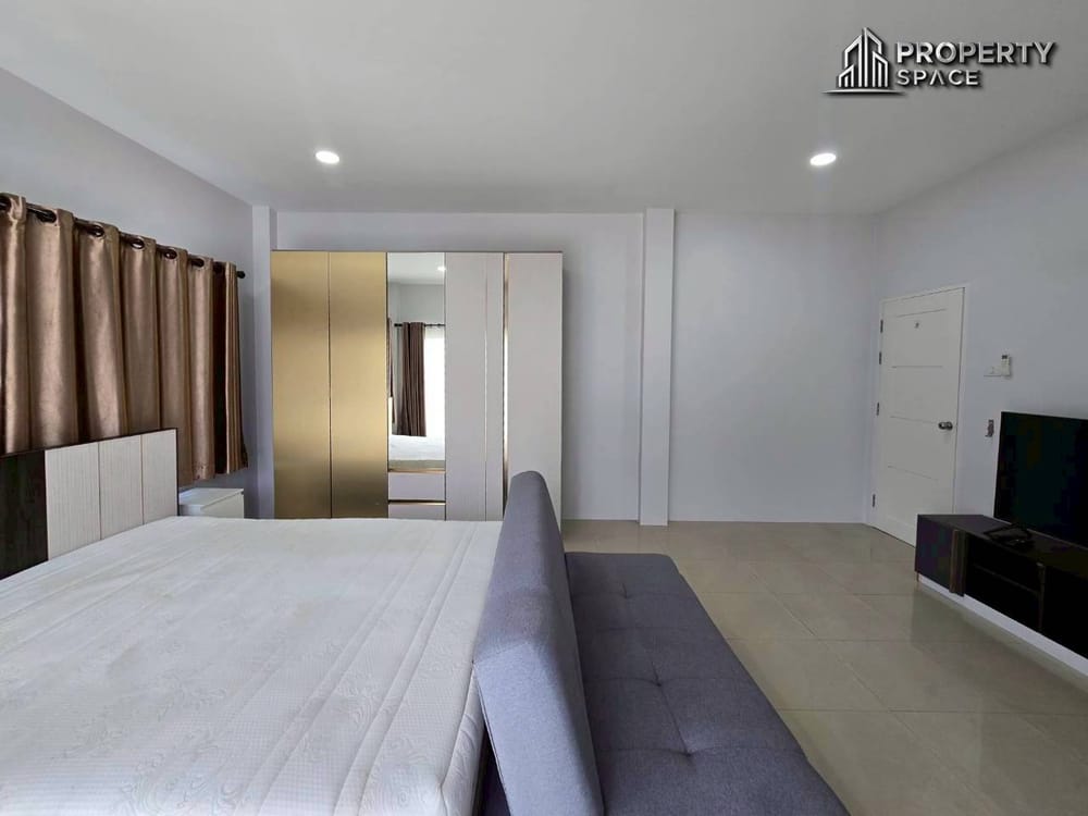 Modern 3 Bedroom House In Soi Siam Country Club Pattaya For Rent Image 19