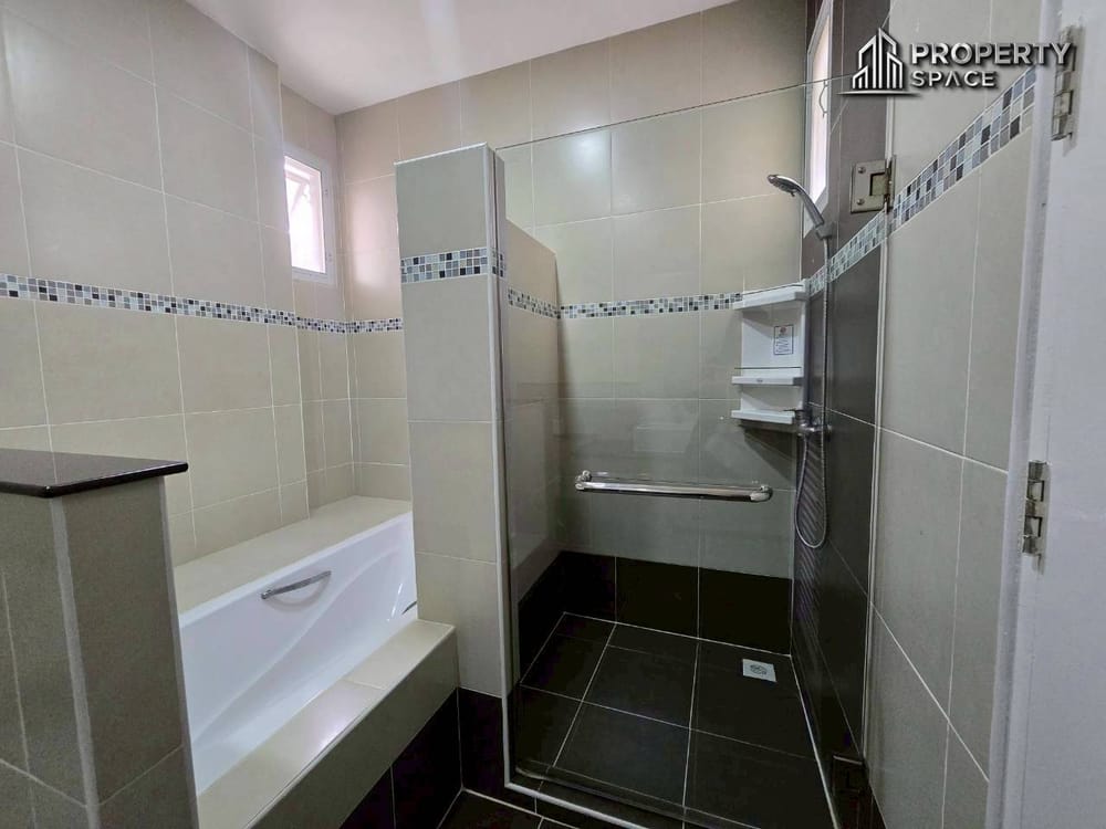 Modern 3 Bedroom House In Soi Siam Country Club Pattaya For Rent Image 22