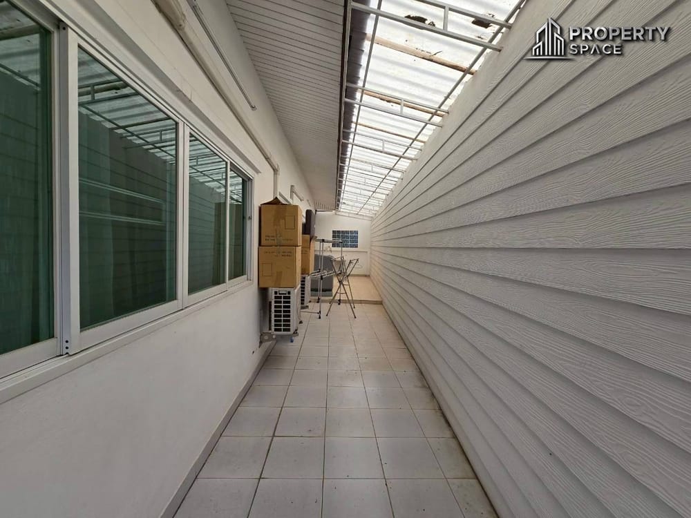 Modern 3 Bedroom House In Soi Siam Country Club Pattaya For Rent Image 35