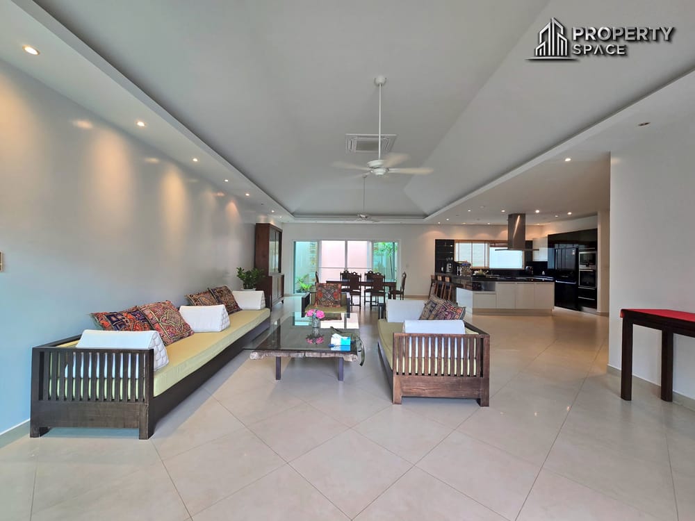 Tropical 4-Bedroom Pool Villa In East Pattaya For Sale And Rent  Image 8