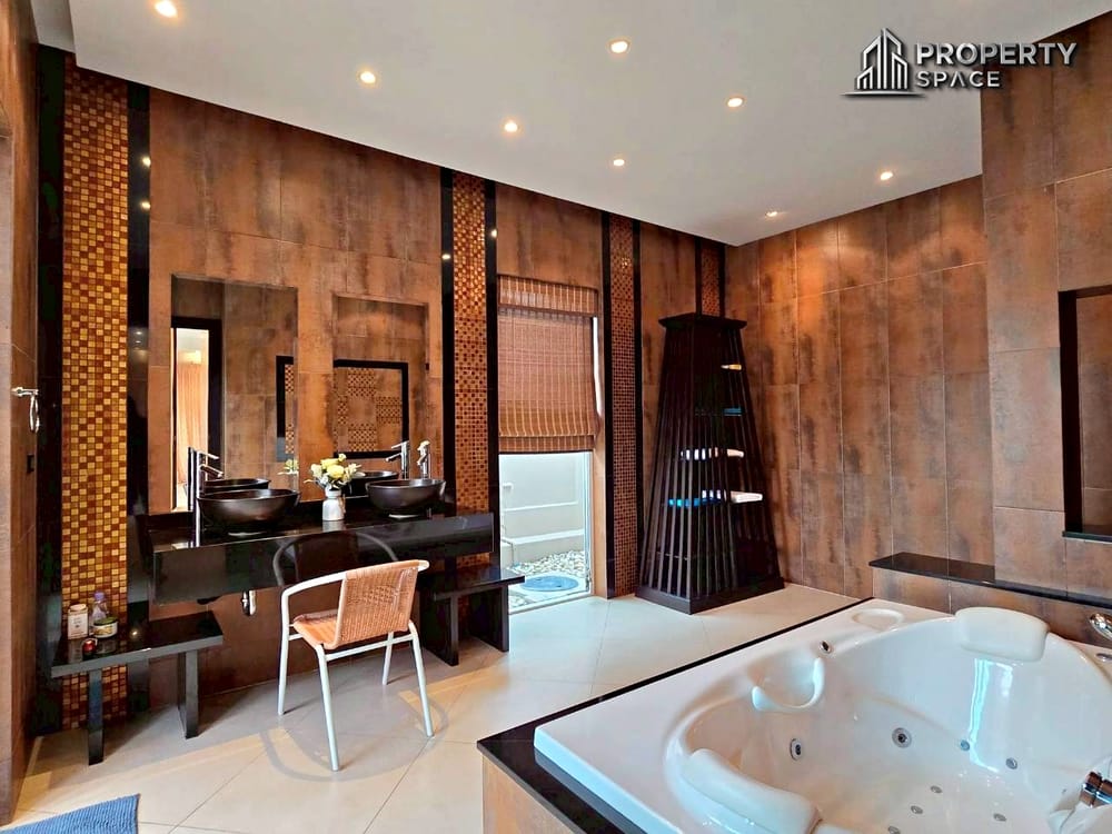 Tropical 4-Bedroom Pool Villa In East Pattaya For Sale And Rent  Image 26