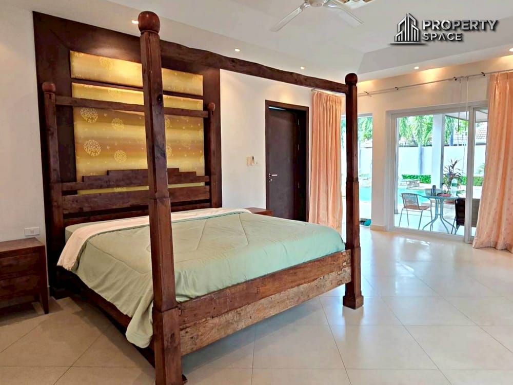 Tropical 4-Bedroom Pool Villa In East Pattaya For Sale And Rent  Image 21