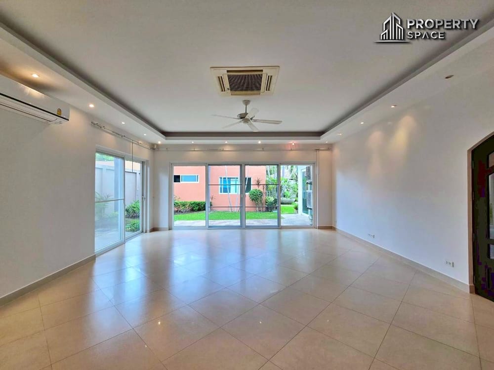 Tropical 4-Bedroom Pool Villa In East Pattaya For Sale And Rent  Image 36