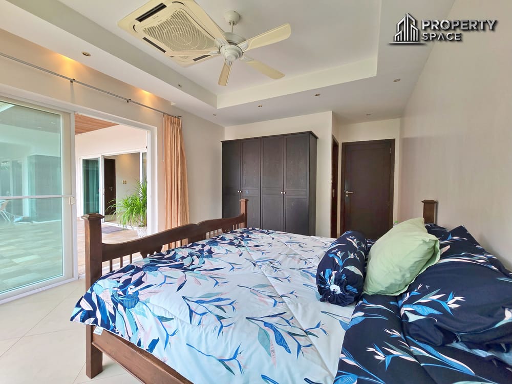 Tropical 4-Bedroom Pool Villa In East Pattaya For Sale And Rent  Image 30