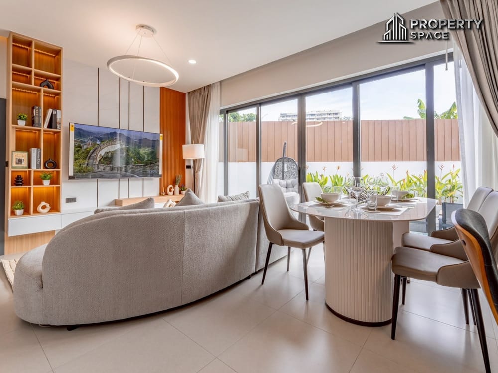 Modern Luxury 3 Bedroom Pool Villa In Heart of Central Pattaya For Sale Image 6
