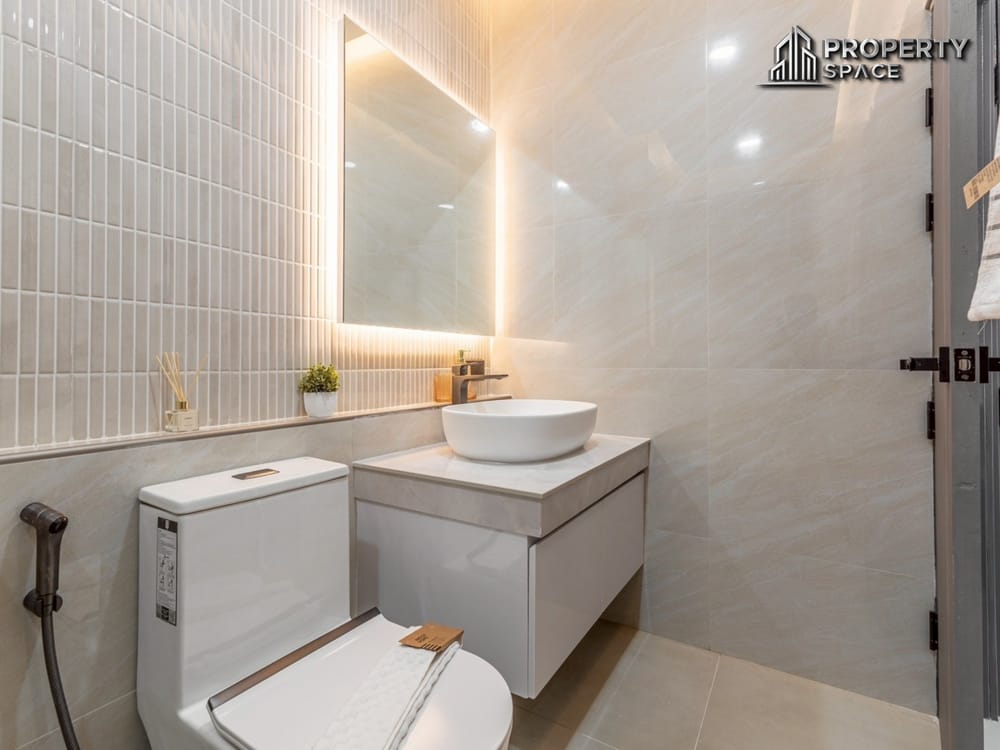 Modern Luxury 3 Bedroom Pool Villa In Heart of Central Pattaya For Sale Image 20